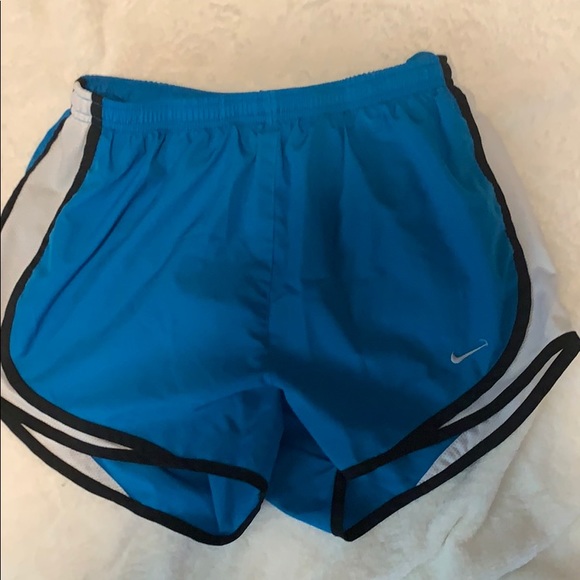 Nike Short Lot - Picture 4 of 7